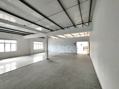 Sala Comercial para alugar, 815m² no Três Figueiras, Porto Alegre