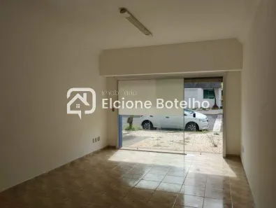 Ponto Comercial para alugar, 40m² no Brasil, Uberlândia