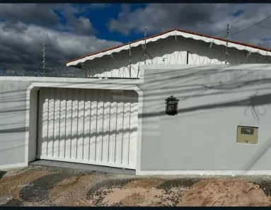 Casa com 3 Quartos à venda, 183m² no Vila Marieta, Campinas