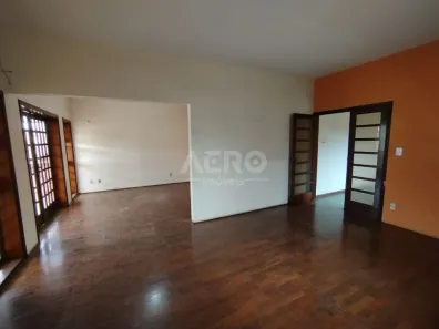 Imóvel Comercial com 4 Quartos para alugar, 220m² no Centro, Bauru