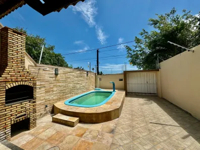 Sobrado com 3 Quartos à venda, 120m² no Centro, Eusébio