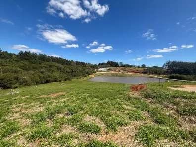 Lote/Terreno à venda, 651m² no Fiuza, Viamão