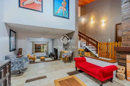 Casa com 3 Quartos à venda, 249m² no Vila Ipiranga, Porto Alegre