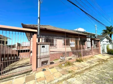 Casa com 3 Quartos à venda, 363m² no Rio Branco, Caxias do Sul