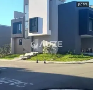 Sobrado com 3 Quartos à venda, 194m² no Santa Cândida, Curitiba