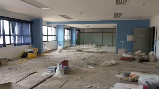 Sala Comercial à venda, 160m² no Centro, Santos