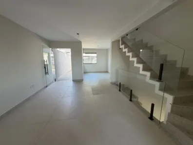 Casa com 3 Quartos à venda, 160m² no Santa Amélia, Belo Horizonte
