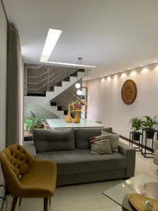 Casa com 4 Quartos à venda, 275m² no Cabral, Contagem