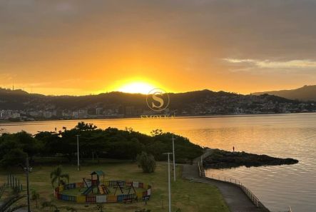 Apartamento com 4 Quartos à venda, 300m² no Coqueiros, Florianópolis