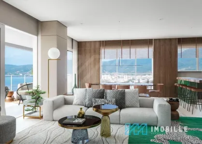 Apartamento com 4 Quartos à venda, 213m² no Meia Praia, Itapema
