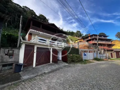 Casa com 3 Quartos à venda, 217m² no Barra do Imbuí, Teresópolis