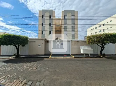 Apartamento com 3 Quartos para alugar, 59m² no Cazeca, Uberlândia