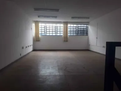 Prédio Comercial à venda, 150m² no Centro, Bauru