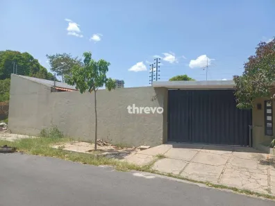 Casa com 7 Quartos para alugar, 374m² no São Cristóvão, Teresina