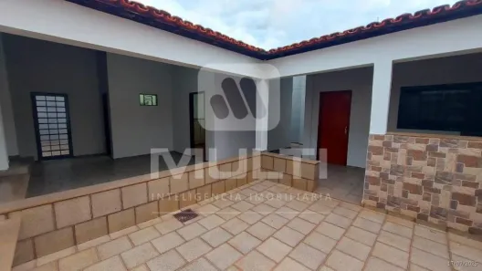 Casa com 3 Quartos à venda, 165m² no Cidade Jardim, Uberlândia