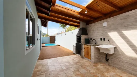Casa com 2 Quartos para alugar, 75m² no Campeche, Florianópolis