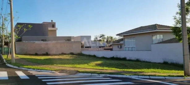 Lote/Terreno à venda, 583m² no Jardim Shangri-Lá, Bauru