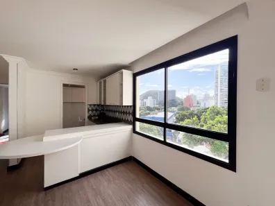 Apartamento com 2 Quartos à venda, 84m² no Enseada do Suá, Vitória