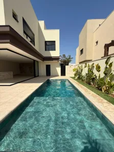 Casa de Condomínio com 5 Quartos à venda, 413m² no Condomínio Florais Itália, Cuiabá