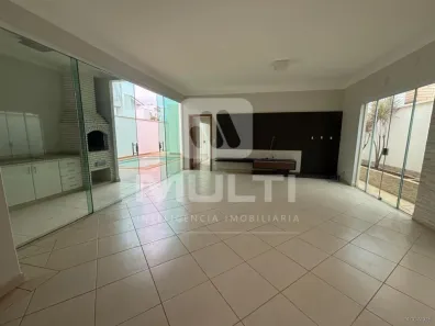 Casa de Condomínio com 3 Quartos à venda, 191m² no Jardim Inconfidência, Uberlândia