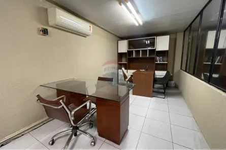 Ponto Comercial para alugar, 31m² no Jatiúca, Maceió