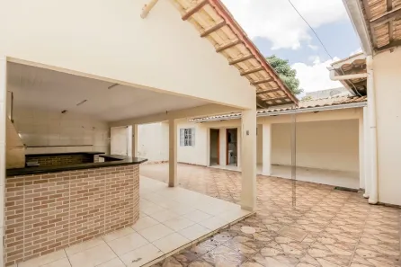 Casa com 3 Quartos para alugar, 220m² no Loteamento Celina Park, Goiânia