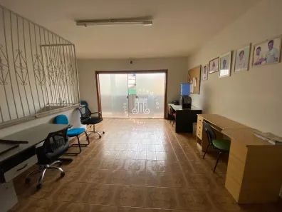 Casa com 4 Quartos à venda, 300m² no Vila Boaventura, Jundiaí