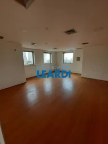 Sala Comercial à venda, 80m² no Santo Amaro, São Paulo