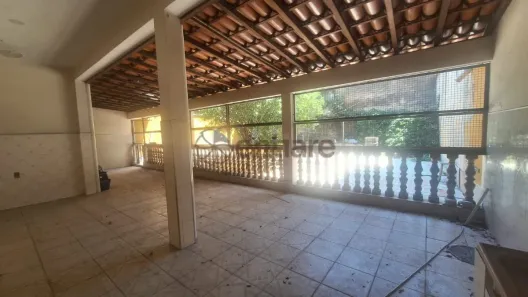 Casa com 3 Quartos para alugar, 220m² no Eldorado, Contagem