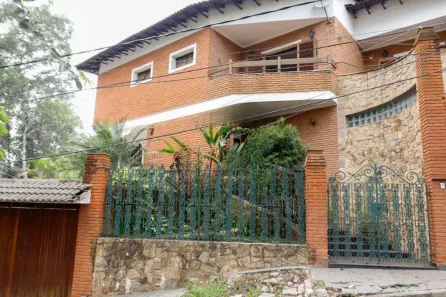 Sobrado com 4 Quartos para alugar, 377m² no Adalgisa, Osasco