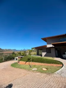 Casa de Condomínio com 3 Quartos à venda, 300m² no Pedro do Rio, Petrópolis