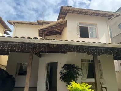 Casa com 3 Quartos à venda, 200m² no Serrano, Belo Horizonte