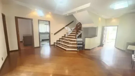 Casa com 4 Quartos para alugar, 350m² no Quebec, Londrina