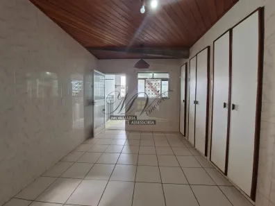 Sobrado com 2 Quartos para alugar, 10m² no Centro, Angra dos Reis
