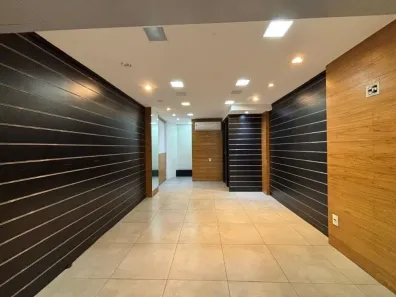 Ponto Comercial para alugar, 51m² no Centro, Juiz de Fora