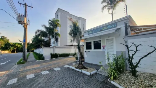 Apartamento com 2 Quartos para alugar, 49m² no Petrópolis, Joinville