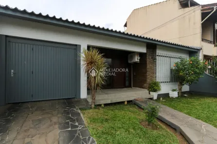 Casa com 3 Quartos à venda, 180m² no Niterói, Canoas