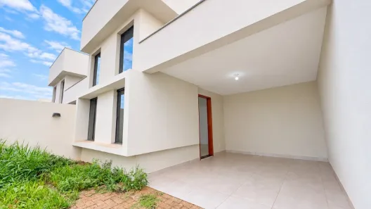 Casa com 3 Quartos à venda, 70m² no Olímpico, Londrina