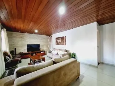 Casa com 3 Quartos à venda, 222m² no Chácara Nossa Senhora do Bom Conselho, São Paulo
