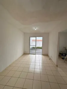 Casa de Condomínio com 3 Quartos para alugar, 70m² no Jardim Imperial, Cuiabá
