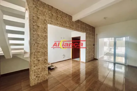 Sobrado com 3 Quartos para alugar, 100m² no Jardim Monte Alto, Guarulhos