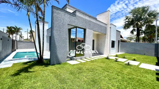 Casa com 3 Quartos à venda, 146m² no Centro, Guaratuba