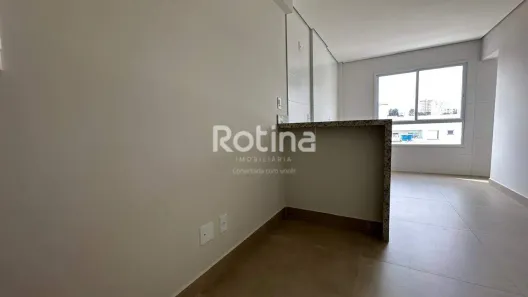 Apartamento com 2 Quartos à venda, 52m² no Segismundo Pereira, Uberlândia