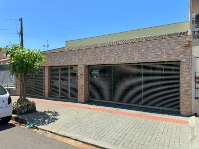 Casa com 6 Quartos à venda, 186m² no Pacaembu, Londrina