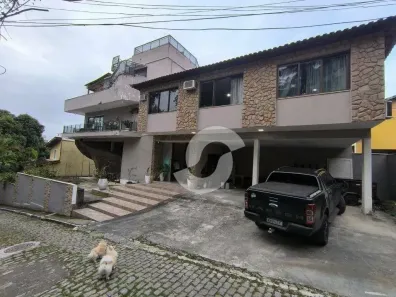 Casa de Condomínio com 3 Quartos à venda, 330m² no Charitas, Niterói