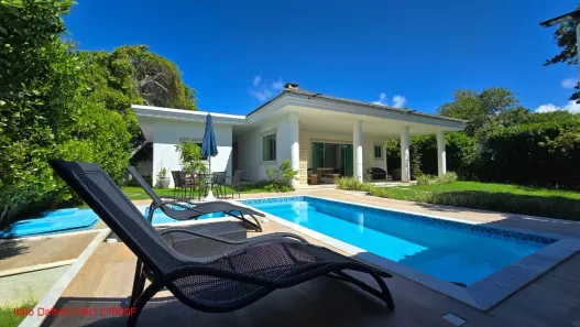 Casa de Condomínio com 5 Quartos para venda ou aluguel, 210m² no Busca Vida (Abrantes), Camaçari