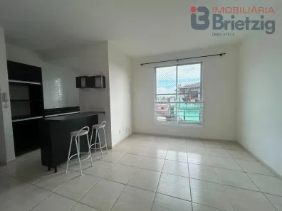 Apartamento com 2 Quartos para alugar, 55m² no Aventureiro, Joinville