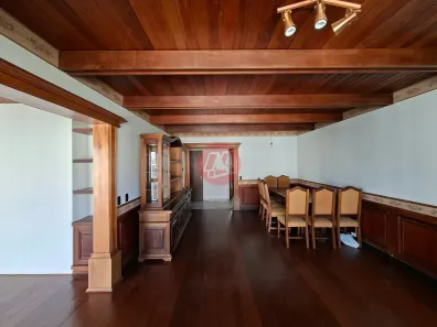 Apartamento com 3 Quartos para alugar, 141m² no Moinhos de Vento, Porto Alegre