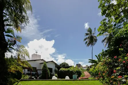 Casa com 4 Quartos à venda, 300m² no Guarajuba (Monte Gordo), Camaçari
