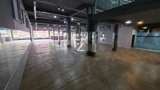 Galpão/Depósito/Armazém para alugar, 980m² no Taquara, Rio de Janeiro